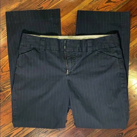 EUC Gap curvy navy pinstripe stretch ankle pant - Picture 2 of 6